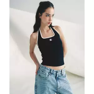 Eleven - Áo Cổ Yếm Viền Tương Phản Thêu Mono | Màu Đen