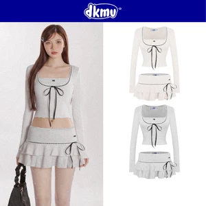 Set đồ nữ áo croptop và chân váy xòe DKMV hoạ tiết phối ren ruy băng thắt nơ đáng yêu logo cá inox Ribbon Set | K-SET17